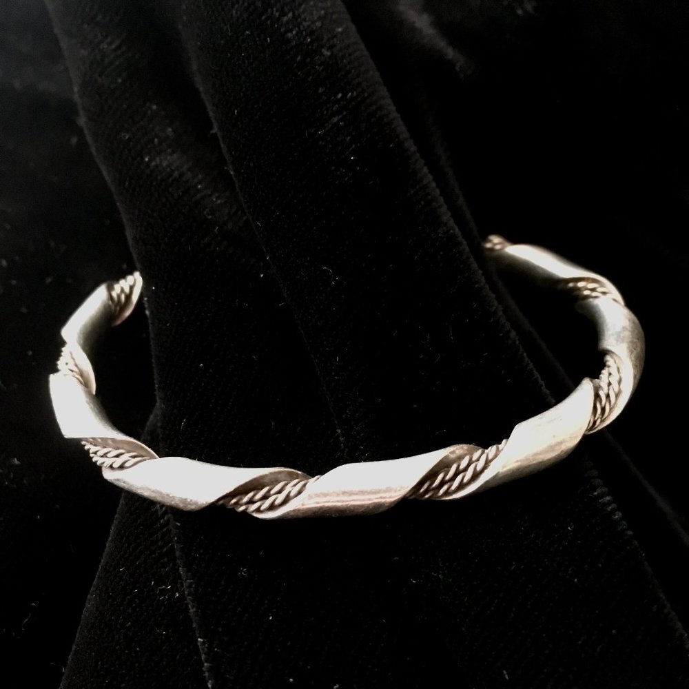 Vintage Silver Native American Navajo Twisted "Rope" Cuff Bracelet